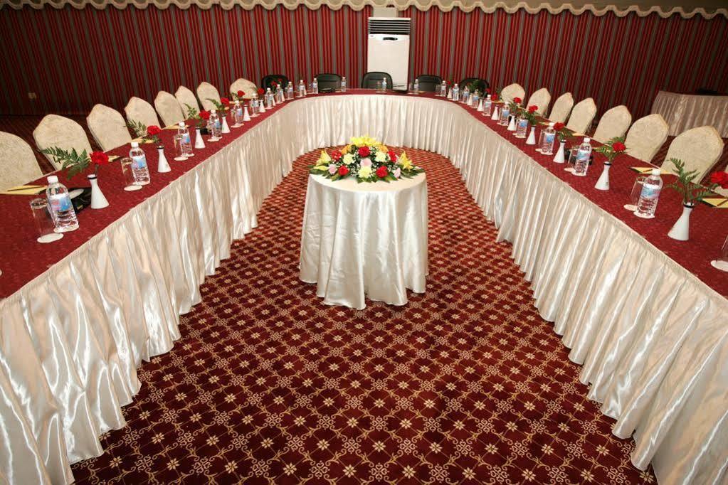 Dammam Hotel Exterior foto
